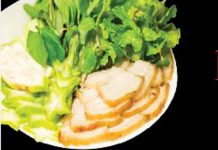 Thịt ngâm nước mắm cuốn bánh tráng 1