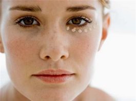 Bí quyết xóa mờ vết chân chim  - 1