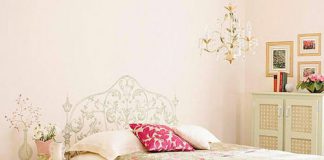 Bí quyết làm mới đầu giường thật đẹp để đón Tết - 3