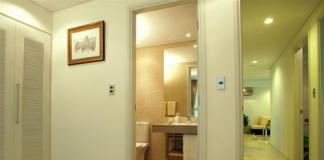 Cửa đối diện cửa gây mâu thuẫn gia đình