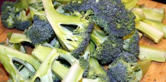 Salad súp lơ xanh đơn giản, chống ngán - 1