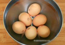 Hướng dẫn luộc trứng xông hơi kiểu Hàn Quốc cực ngon - 1
