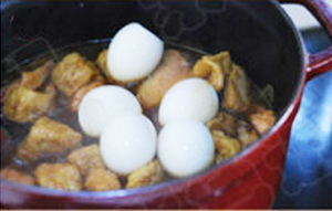 Hướng dẫn làm món cà ri gà om trứng cay nóng - 6