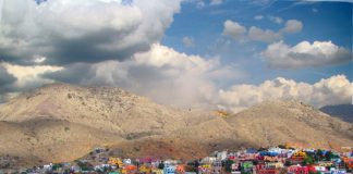 Những thành phố màu mè nhất trái đất - 1