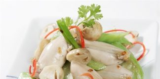 Cách chế biến món ếch xào mướp hương