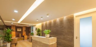 Thiết kế văn phòng đẹp với hai quầy cafe ấm cúng - 1