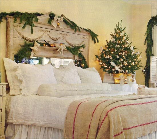 christmas tree decorations vintage 10 Beautiful Christmas Tree Decorating Ideas