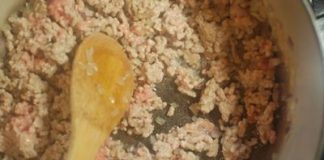 Canh-bánh-gạo-Hàn-Quốc-dẻo-mềm-cay-cay-cho-bữa-tối-1