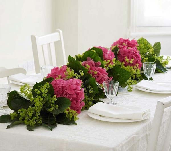 Cách cắm hoa đẹp trang trí bàn tiệc thêm tươi sắc 15