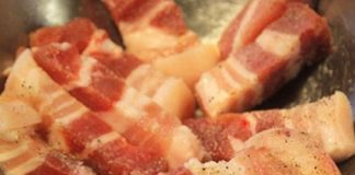 Cách làm thịt ba chỉ kho khoai tây  - 1