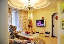 Nhà xinh lòe loẹt của nàng 