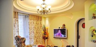 Nhà xinh lòe loẹt của nàng 