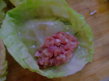 Cách làm món bắp cải cuộn thịt hấp thơm ngon đậm đà  - 5