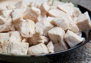 Cách làm salad nho thịt gà chống ngán cho bữa cơm Tết - 6