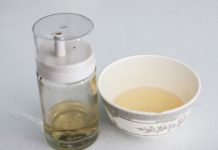 Cách làm sạch vòi nước gật gù bằng dấm - 1