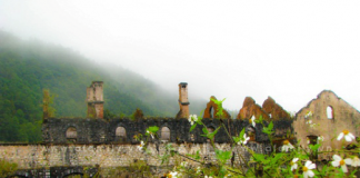 Kỳ bí hoang sơ tu viện 'đồng trinh' tại Sapa