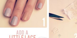 Sơn toàn bộ bề mặt móng bằng màu tím nhạt, riêng ngón áp út sơn màu hồng pastel. Sau đó, cắt một miết vải ren hình tròn với kích thước bằng với bề mặt móng áp út.