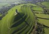 Huyen bi ngon doi than thoai Glastonbury Tor
