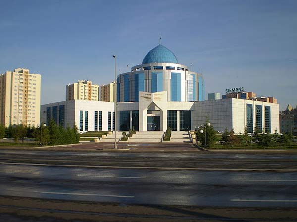 Ngỡ ngàng lạc bước thủ đô Astana - 15