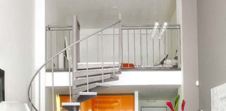 'Lóa mắt' 40m2 màu cam đẹp từ lối vào - 1