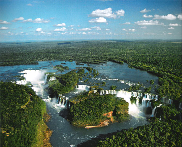 Khám phá thác nước hùng vĩ nhất Nam Mỹ  - 3