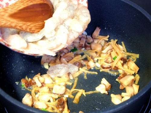 Cách làm cơm trộn thập cẩm ngon no nê cho bữa sáng-6