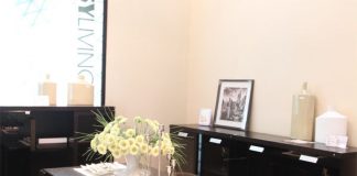 Phòng ăn ấm cúng với gam màu tối - 4