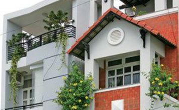 Những lưu ý về cửa khi xây nhà ống - 1