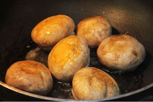 Cách làm nấm nhồi khoai sọ - 7