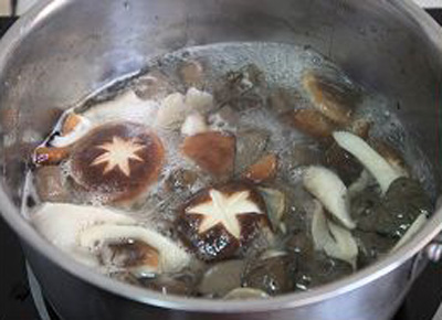 Cách nấu canh nấm mát lành - 7