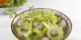 món ngon trị mụn 