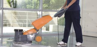 Làm sạch sàn gạch hiệu quả 1