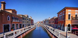 Thêm một ngôi làng 'Made in China' theo phong cách châu Âu