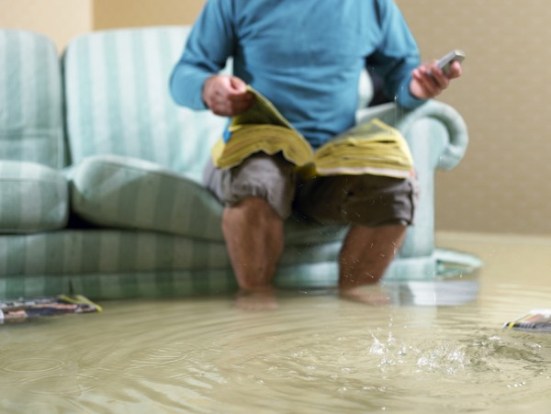 Cách xử lý khi nhà bị ngập nước do mưa bão kéo dài 7