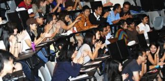 Để vượt qua nạn đối xử khi du học Úc?