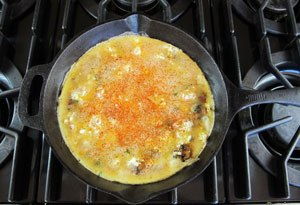 Cách làm trứng tráng phô mai mix nấm cực ngon miệng - 5