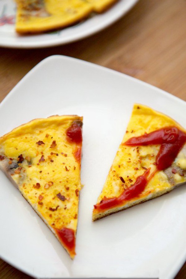 Cách làm trứng chiên nấm hình bánh pizza lạ mắt - 8
