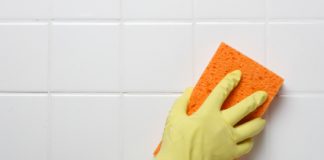 cach-chong-nam-moc-cho-nha-tam