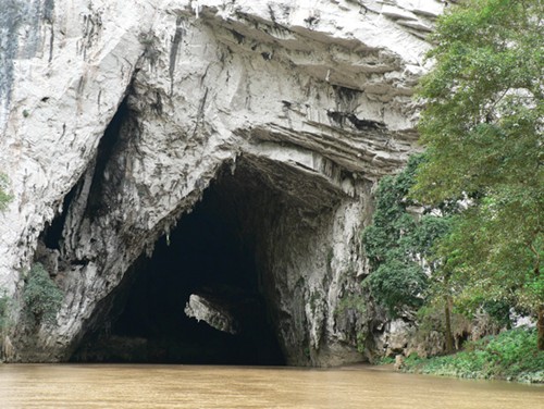 Xuôi thuyền sông Năng thăm động Puông và thác Đầu Đẳng - 3