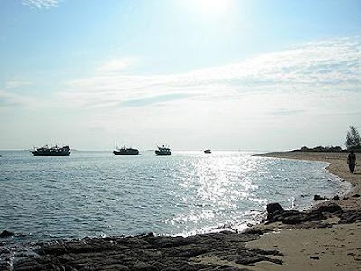 Khám phá bãi biển dài nhất Việt Nam - 2