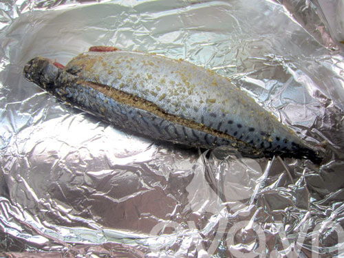 Cá saba nướng giấy bạc cực ngon cho bữa cơm ngày lạnh - 3