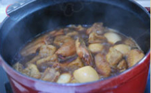 Hướng dẫn làm món cà ri gà om trứng cay nóng - 7