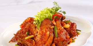 canh-ga-chien-sa-te-tom