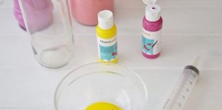 Tái chế chai thủy tinh thành lọ hoa trang trí sang chảnh