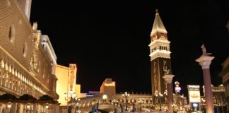 Khám phá cả thế giới ở Las Vegas