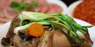 Cách làm chân giò hầm thuốc bắc vừa bổ vừa ngon 1