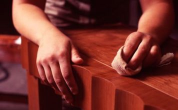 Cách làm sạch đồ gỗ trong nhà giúp thong thả đón Tết 1