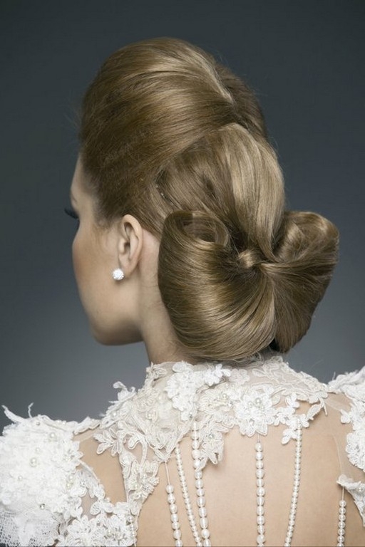 8 kiểu tóc cô dâu đẹp nhất năm 2012 - 17