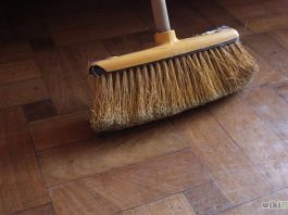 Cách bảo quản sàn gỗ tự nhiên luôn như mới - 1