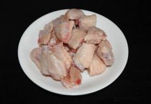 Hướng dẫn làm cánh gà hấp măng ngon cơm bữa tối - 1